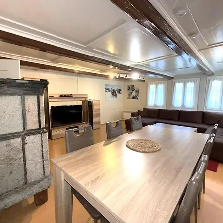 Chalet-etage Mitten Im Dorf Lägenhet *