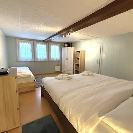 公寓 Chalet-etage Mitten Im Dorf