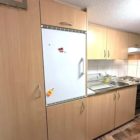 Lägenhet Chalet-etage Mitten Im Dorf Leukerbad