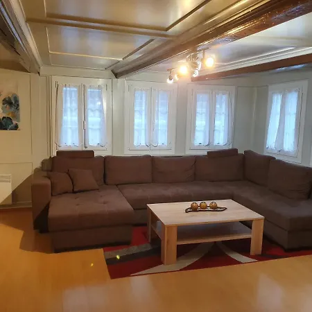 Lejlighed Chalet-etage Mitten Im Dorf